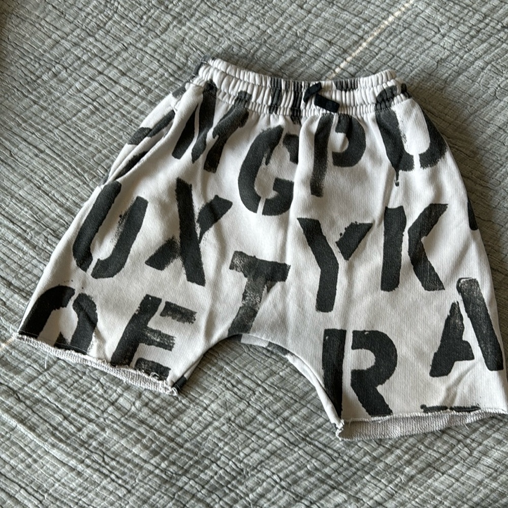 Nununu shorts.